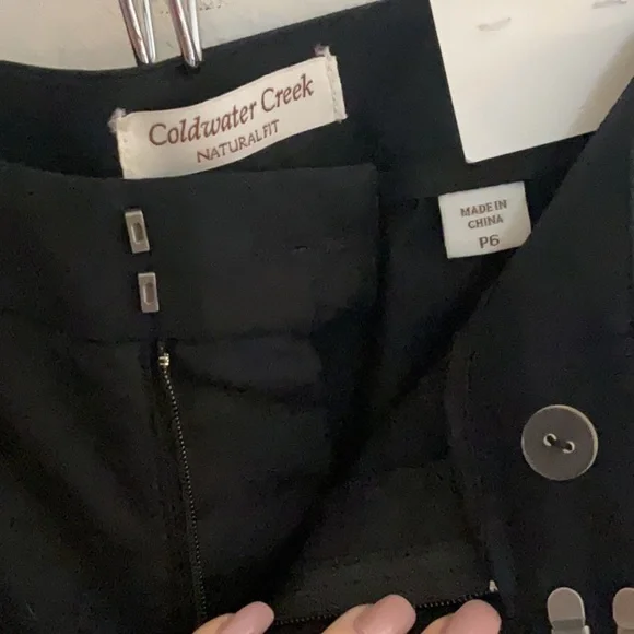 Coldwater Creek Natural Fit Cropped Pants, Size 6P, Black, NWT - Picture 7 of 11